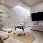 Vila Kalon *